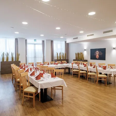 Hotell Restaurant Schwarzer Adler