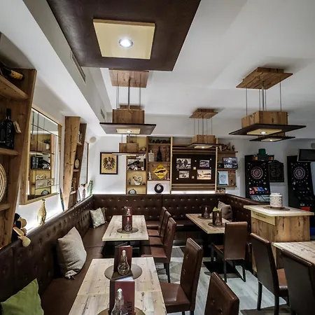 Hotell Restaurant Schwarzer Adler 3*