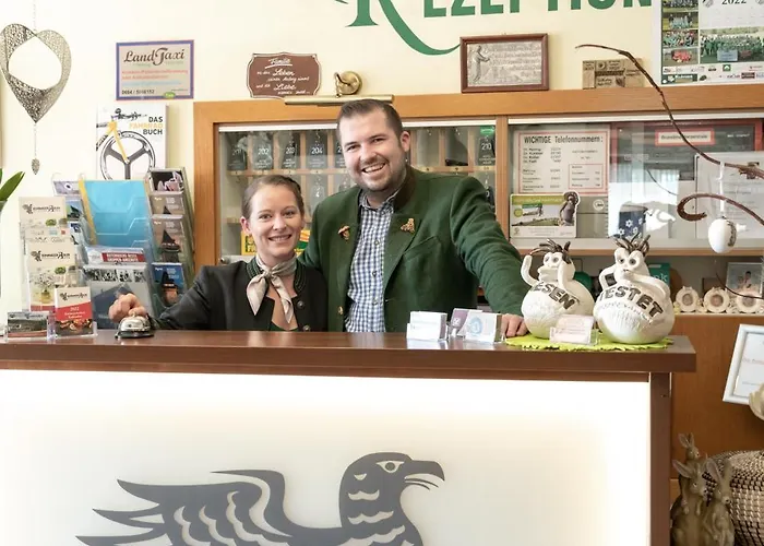 فندق Restaurant Schwarzer Adler 3*