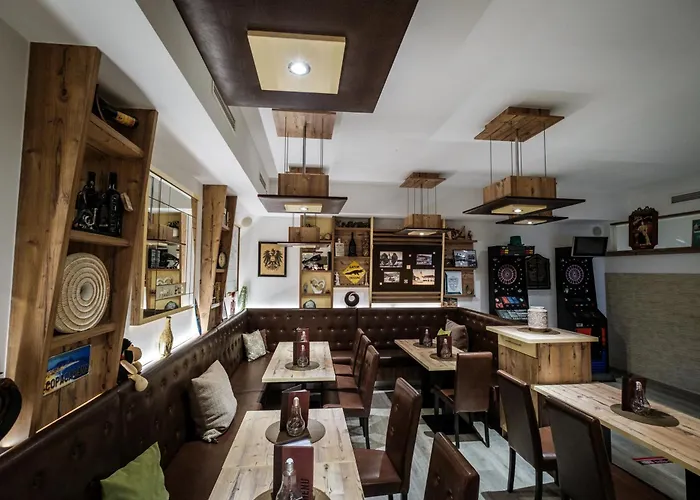 Hotel Restaurant Schwarzer Adler 3*